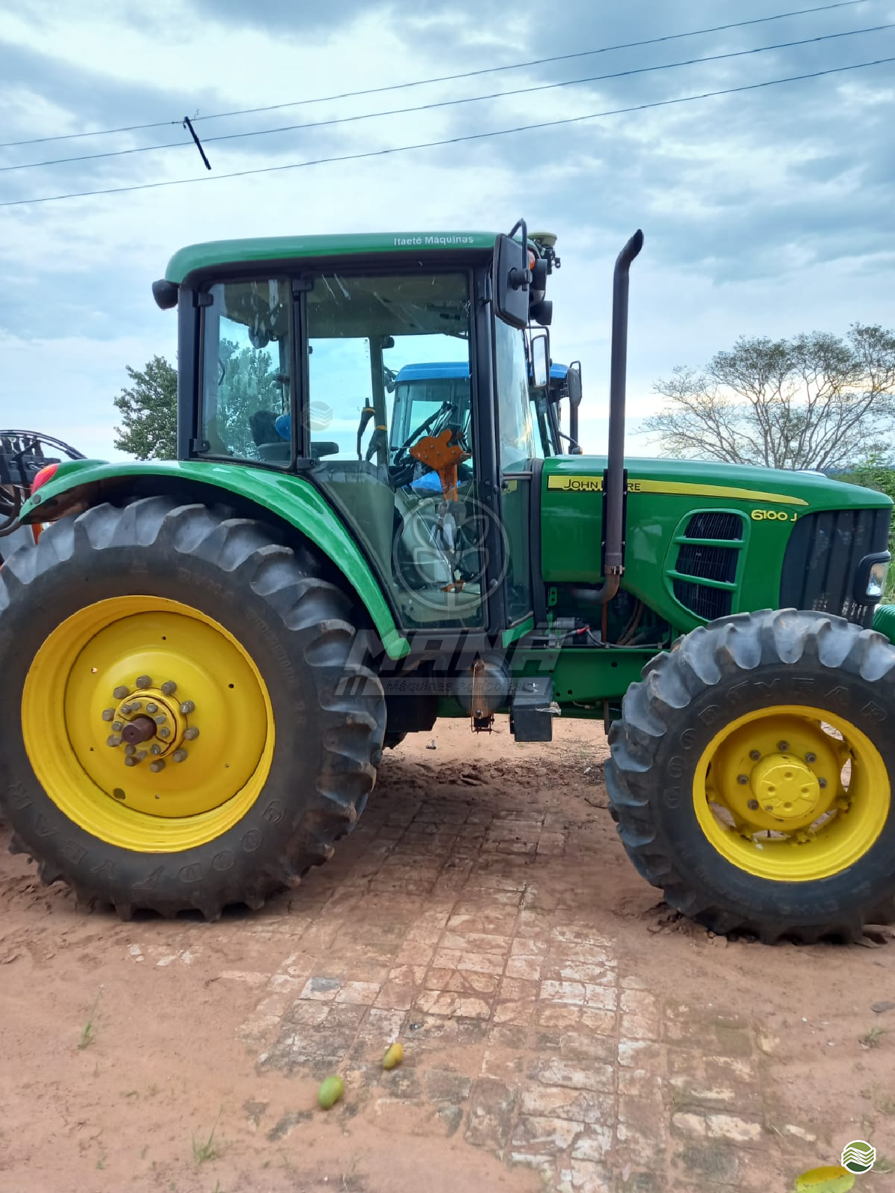 TRATOR JOHN DEERE JOHN DEERE 6115J Mana Máquinas RIBEIRAO PRETO SÃO PAULO SP